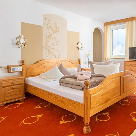 Otel Sterzinger Posthotel 3*