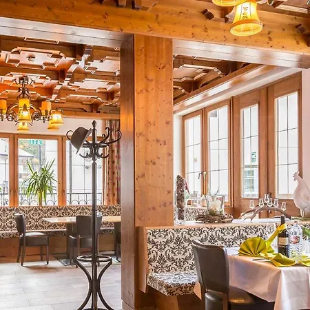 Hotel Sterzinger Posthotel 3*