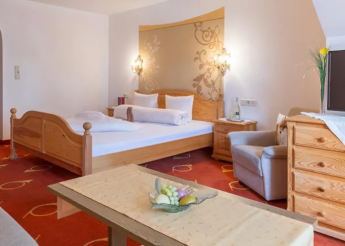 Sterzinger Posthotel 3* 那塞雷思